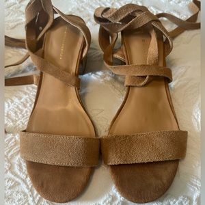 Cute Tommy Hilfiger tan suede sandals with heels size 8.5!